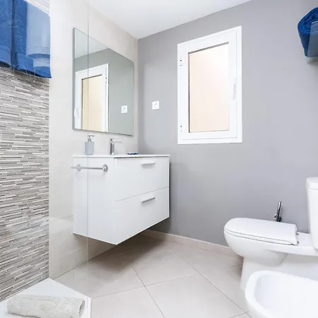 Apartment Home2book Charming Azurro Wifi *